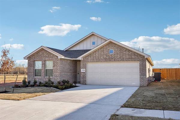 3716 Palmetto Bluff Drive, Mustang, OK 73064