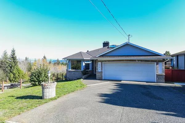 Union Bay, BC V0R 3B0,5594 7th St