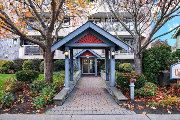 320 Menzies St #306, Victoria, BC V8V 2G9