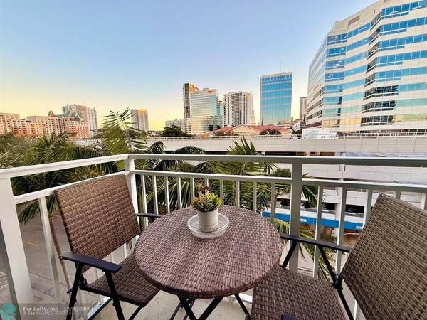 313 NE 2nd St  #402, Fort Lauderdale, FL 33301