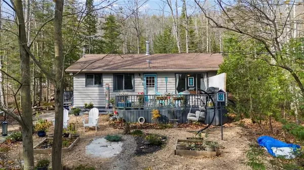 397 MALLORY BEACH RD, South Bruce Peninsula, ON N0H 2T0