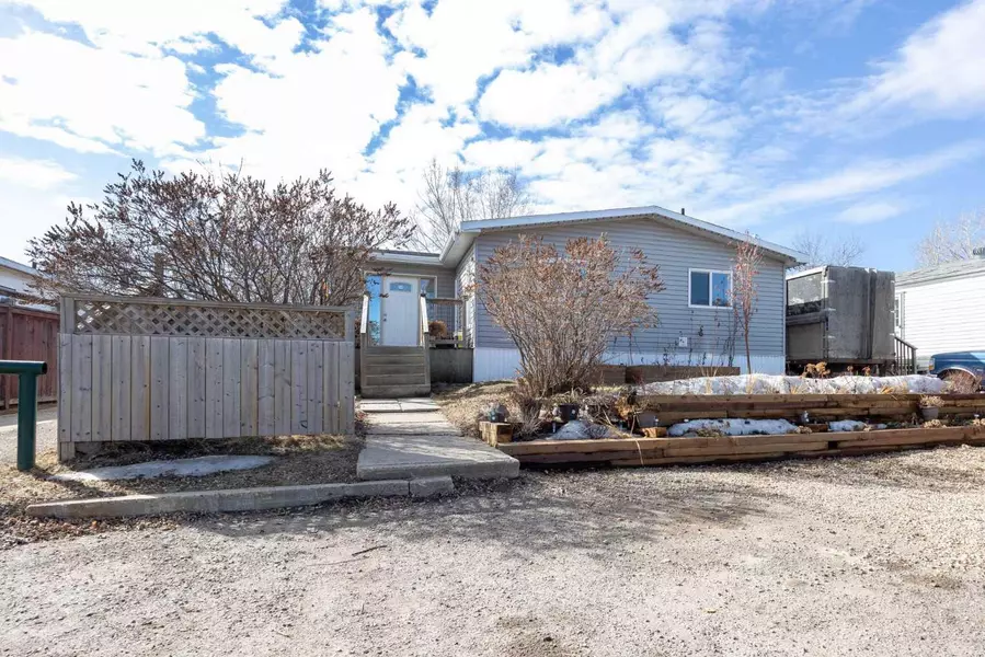 177 Greely RD, Fort Mcmurray, AB T9H 3Y7