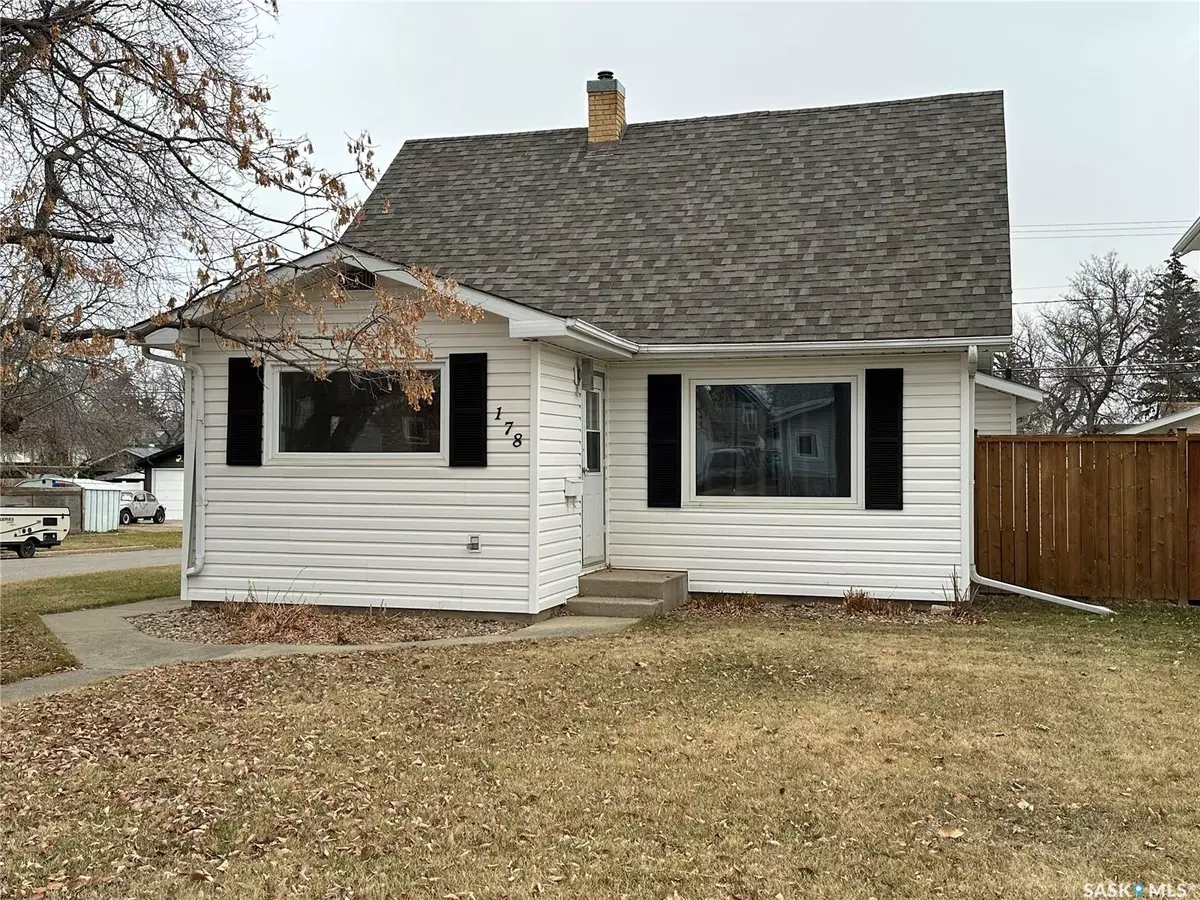 Moose Jaw, SK S6H 5H3,178 Duffield STREET W