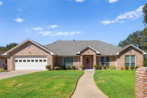 16 Lillis Park Circle, Denison, TX 75020