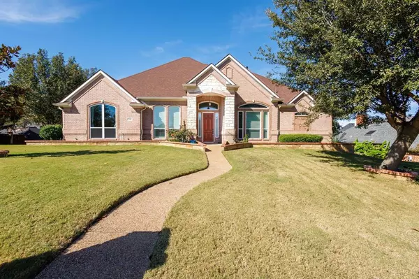 2301 Club Creek Court, Garland, TX 75043