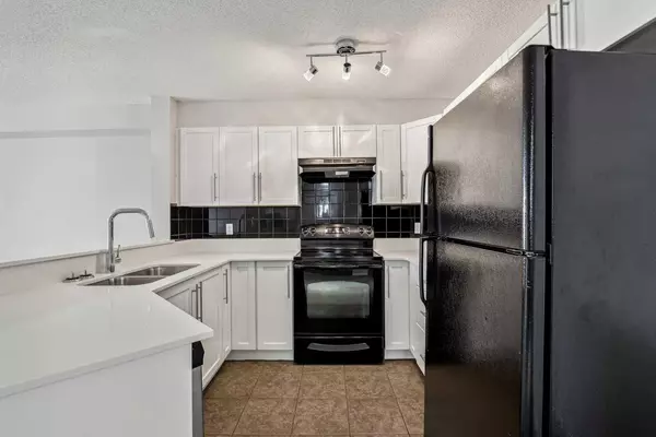 Calgary, AB T3K 0M4,60 Panatella ST NW #1109