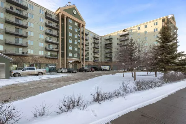 8535 Clearwater DR #204, Fort Mcmurray, AB T9H 0B7