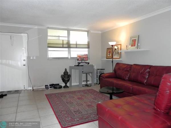 Hollywood, FL 33020,1811 Jefferson St  #304