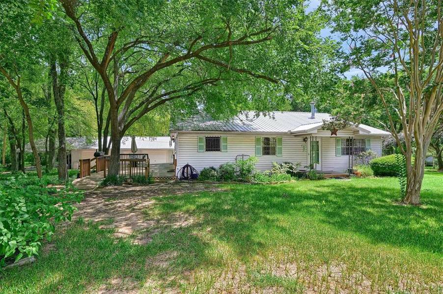 76 Old Castle Road, Gordonville, TX 76245