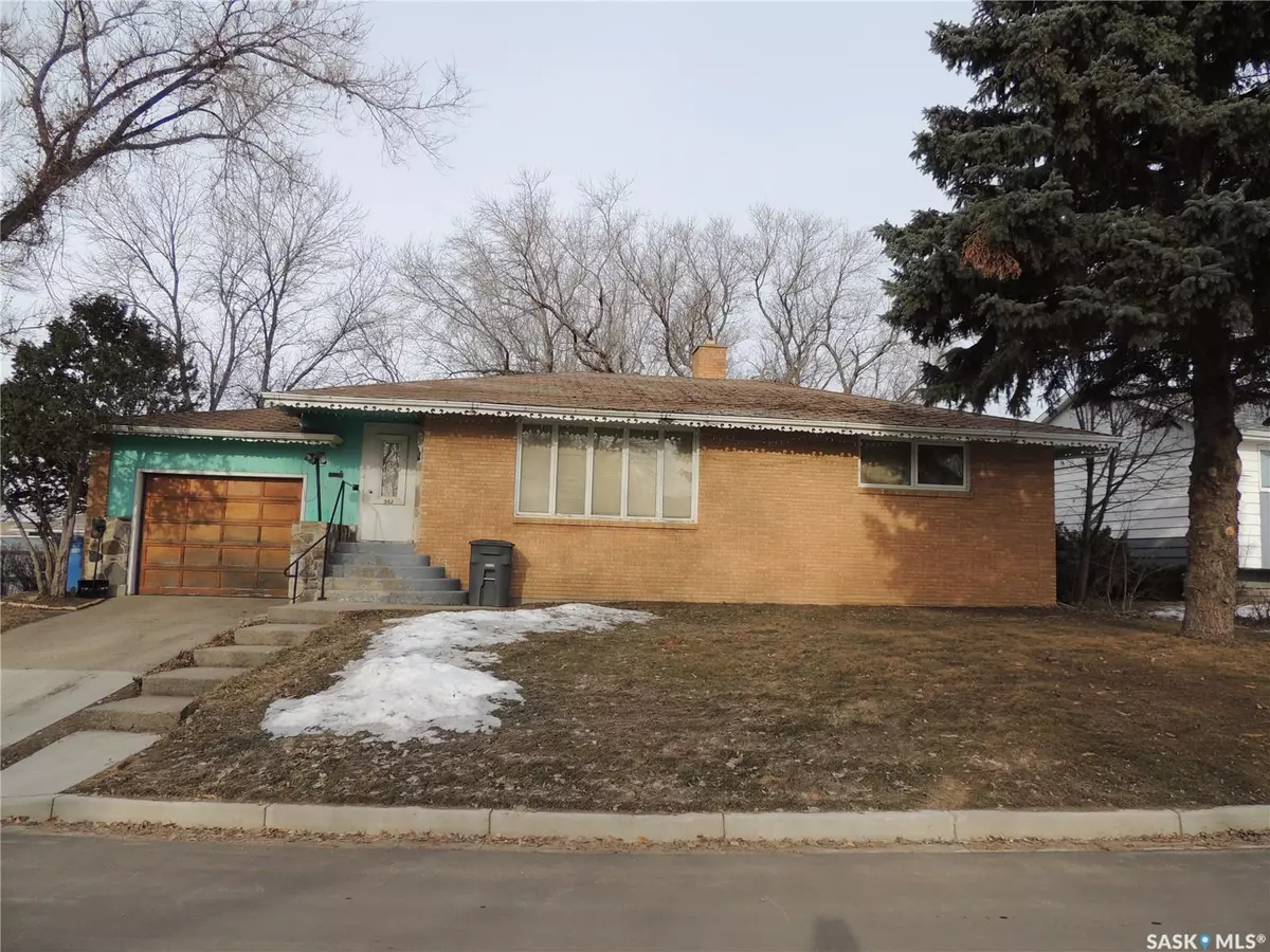 Estevan, SK S4A 0B2,503 Mcleod AVENUE