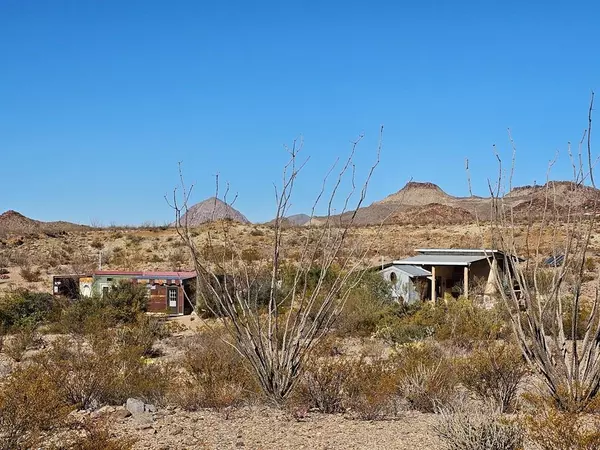 881 Mud Spring RD, Terlingua, TX 79852