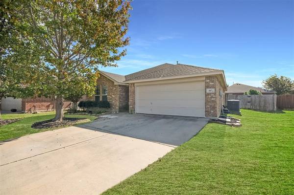 Saginaw, TX 76131,417 Creek Bend Drive