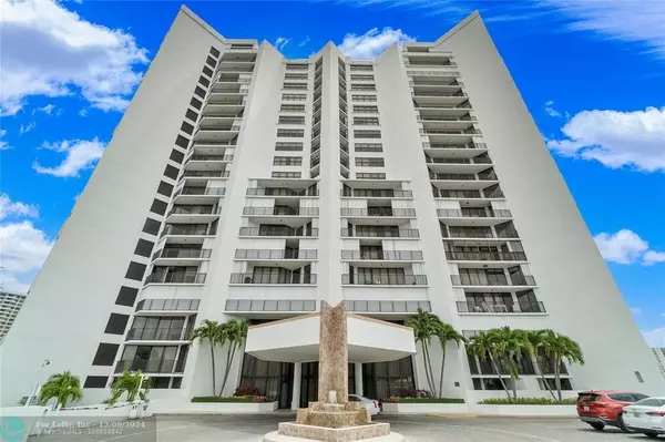 Hallandale Beach, FL 33009,300 Three Islands Blvd  #306