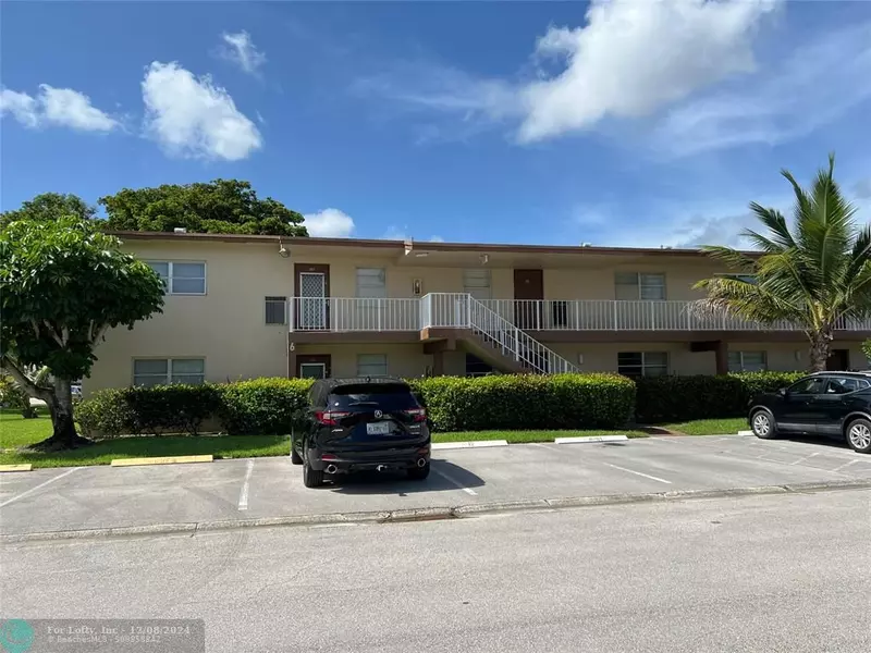 7305 NW 4th Pl  #102, Margate, FL 33063