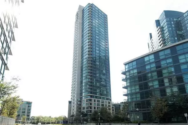 Toronto C01, ON M5V 1B1,219 Fort York BLVD #2704