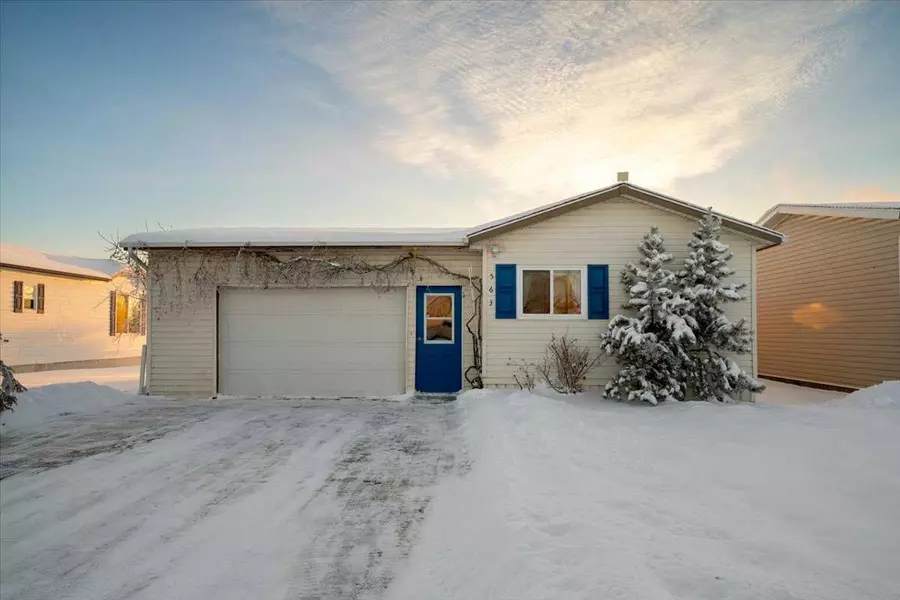 563 Stewart ST, Rural Grande Prairie No. 1 County Of, AB T8W 5K5