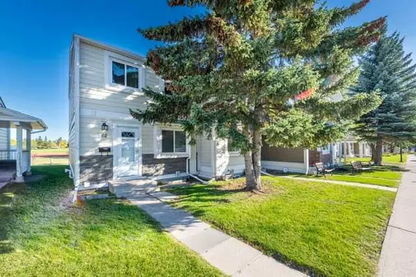 Calgary, AB T2A7C5,62 Georgian Villas NE