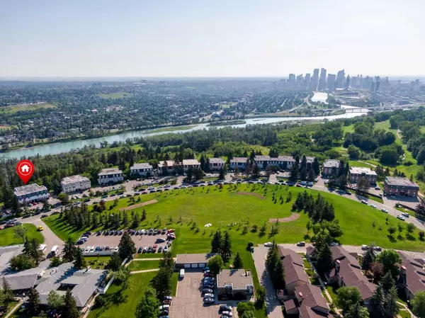 Calgary, AB T3C2Y8,312 Cedar CRES SW #202