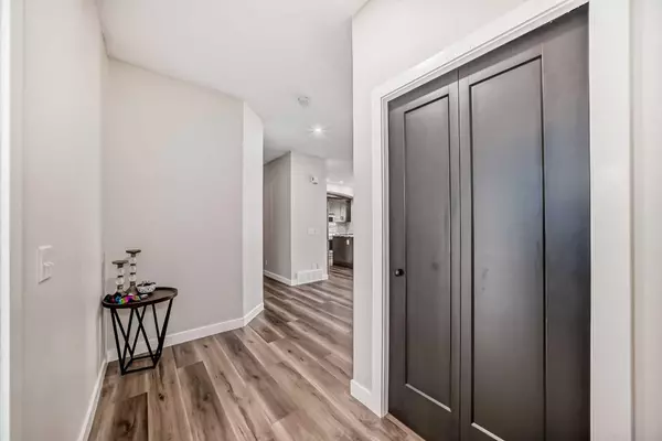 Calgary, AB T3J 4N6,136 Saddlecrest GN NE