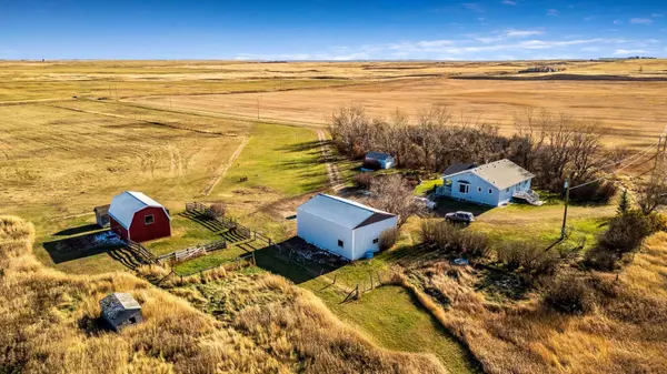 Rural Vulcan County, AB T0L0J0,210044 255 RD