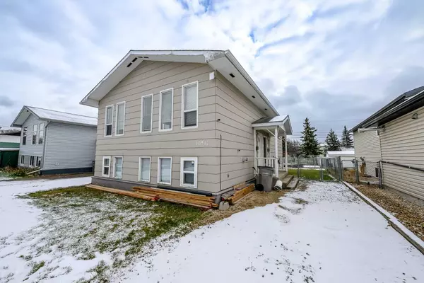 10511 102 AVE, Grande Prairie, AB T8V1A5