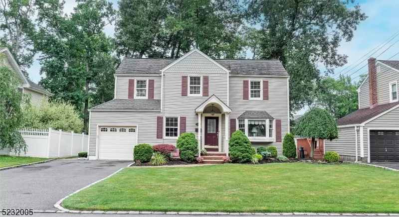 1121 Forest Dr, Clark Twp., NJ 07066