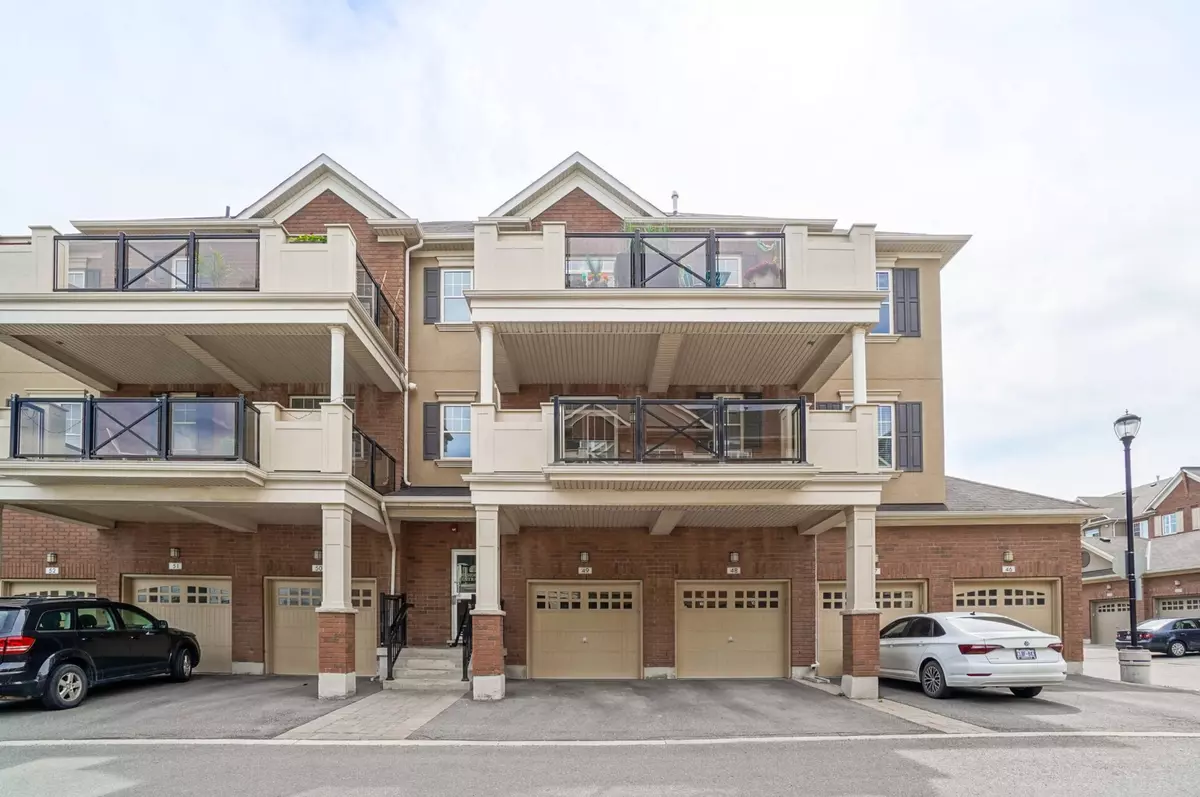 Oakville, ON L6H 0L2,263 Georgian DR #211