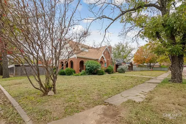 Coleman, TX 76834,1101 Galveston Street