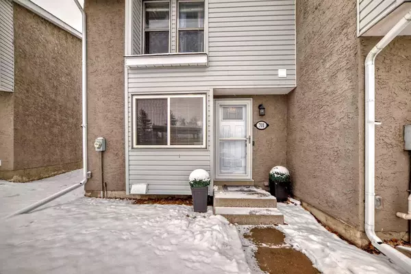 Airdrie, AB T4B 1E7,700 Allen ST SE #701