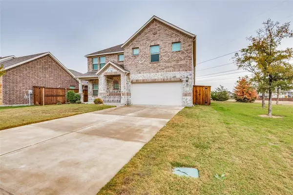 10012 Callan Lane, Fort Worth, TX 76131