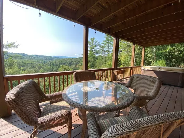 270 Moonshine Mountain Road, Mineral Bluff, GA 30559