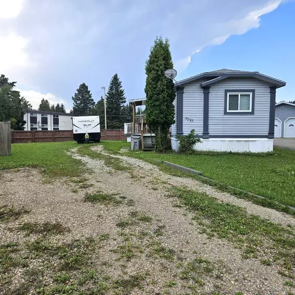 4025 6A Avenue, Edson, AB T7E 1X9