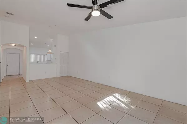 Pembroke Park, FL 33023,3872 SW 48th Ave  #3872