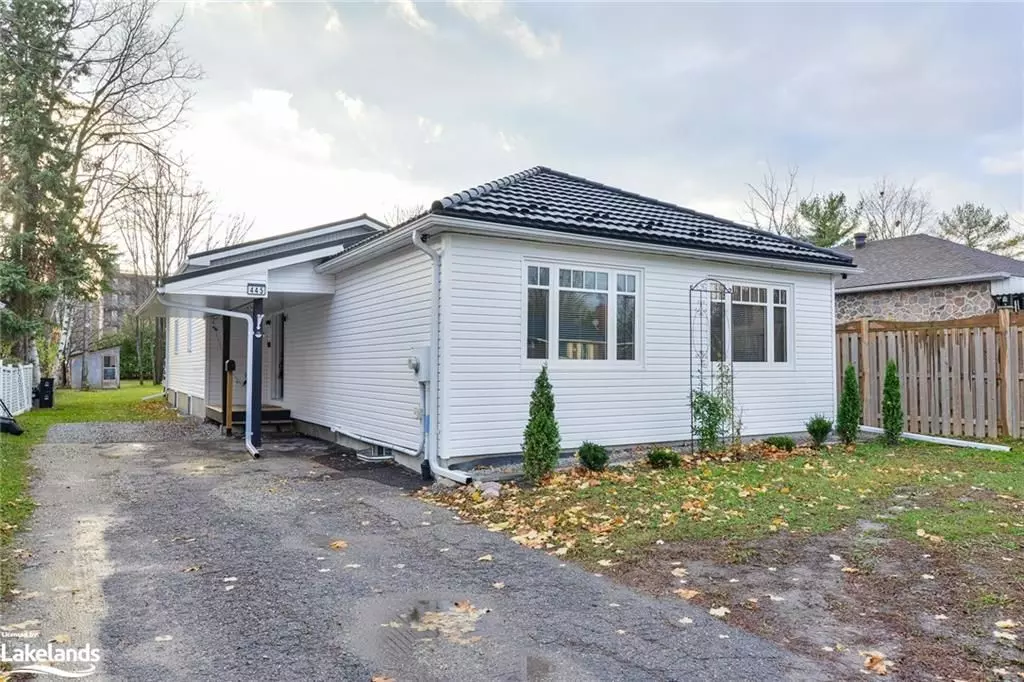 Orillia, ON L3V 5A6,445 PETER ST N