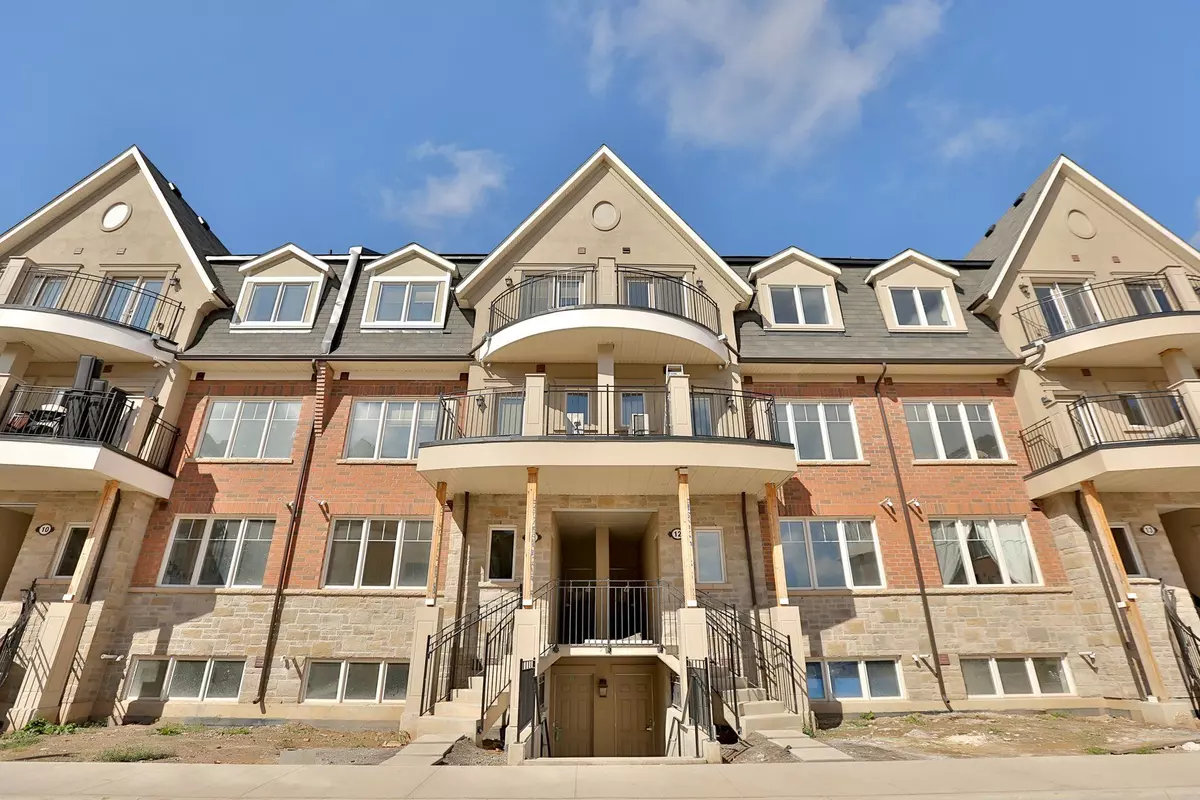 Oakville, ON L6M 0X6,2420 Baronwood DR #11-03