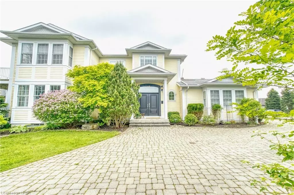 Bluewater, ON N0M 1G0,13 HARBOUR CT