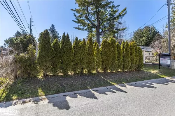 Wasaga Beach, ON L9Z 1W2,72 57TH ST N