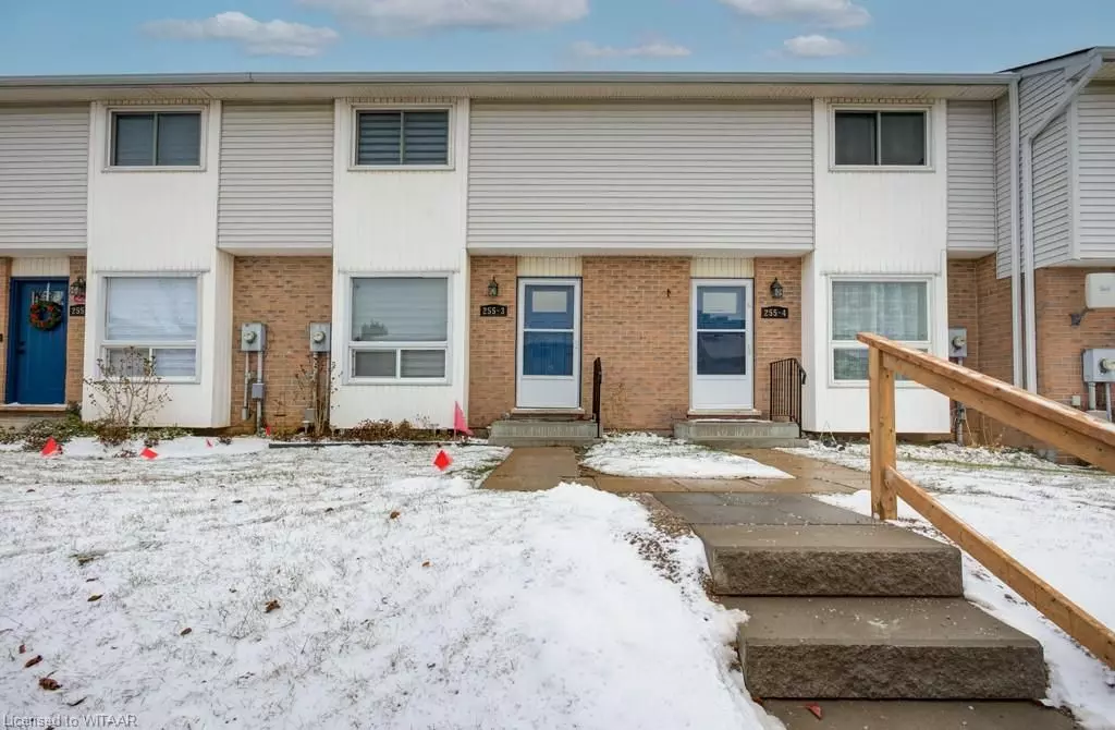 Oxford, ON N4T 1N6,255 LANSDOWNE AVE #3