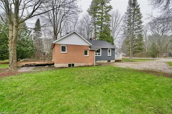 Grey County, ON N4K 6V5,950 16TH ST W