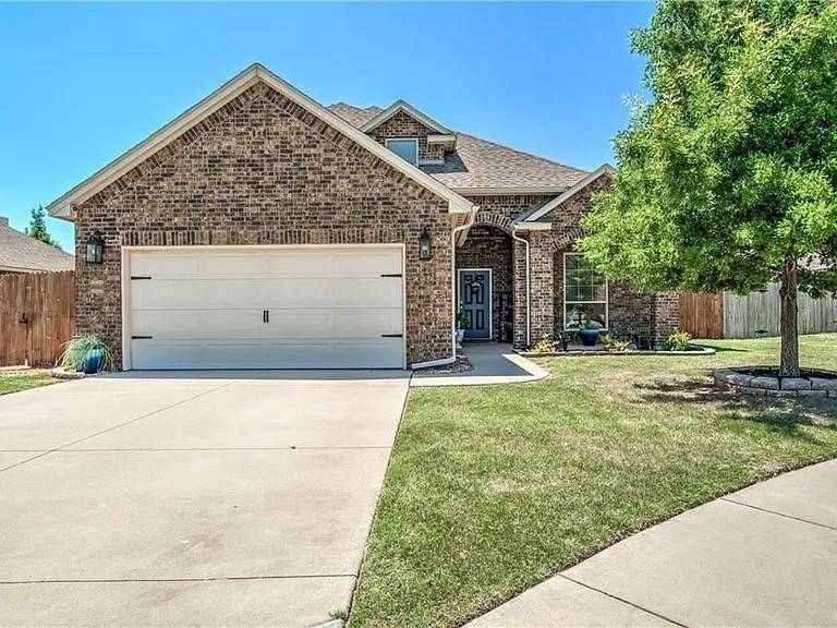 11008 SW 38th Circle, Mustang, OK 73064