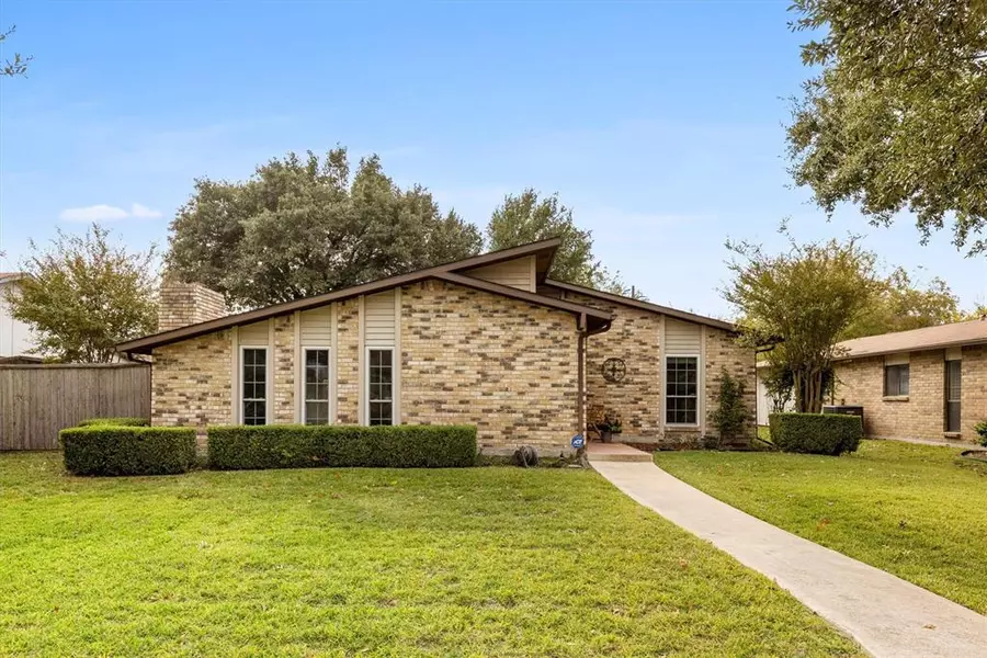 3306 Scott Drive, Rowlett, TX 75088