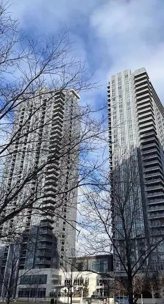 255 VILLAGE GREEN SQ #1208, Toronto E07, ON M1S 0L3