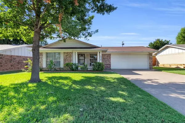 1928 Ruby Road, Irving, TX 75060