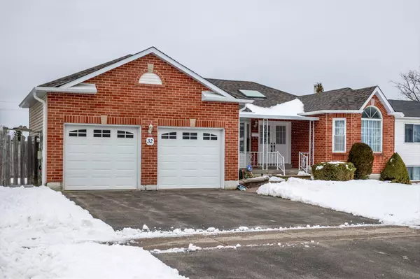 Kawartha Lakes, ON K9V 6B2,32 Elm CT