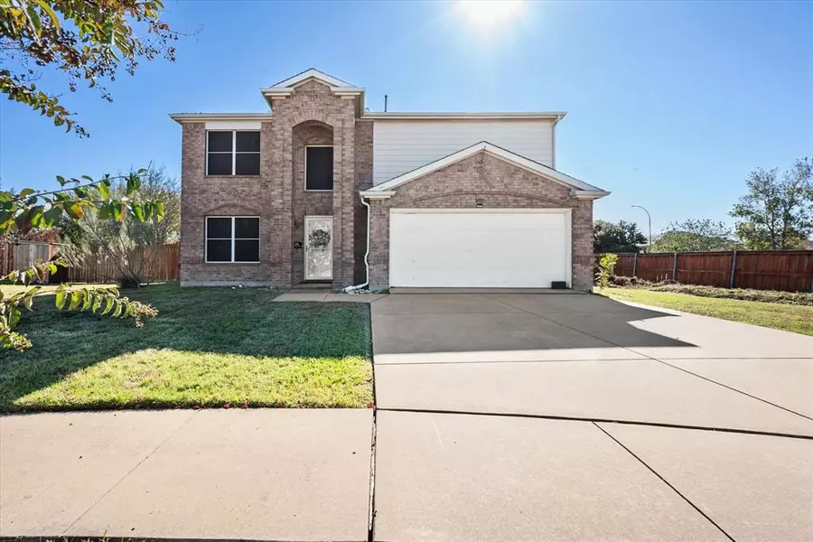 1400 Suncrest Court, Arlington, TX 76002