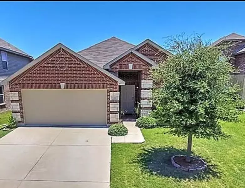 1371 Emily Court, Burleson, TX 76028