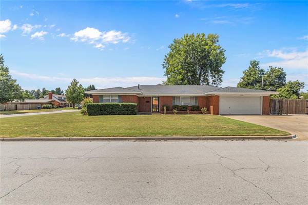 2526 S 17th Street, Chickasha, OK 73018