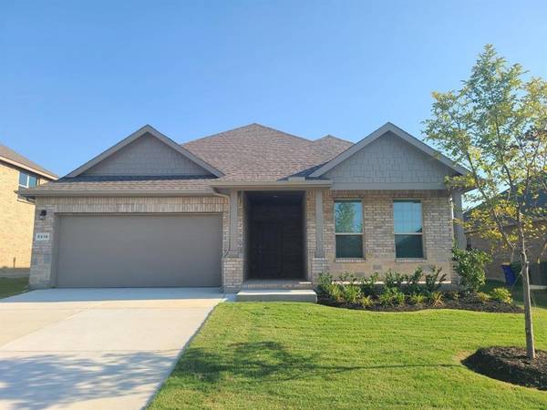 5218 CRYSTAL LAKE Avenue, Krum, TX 76249