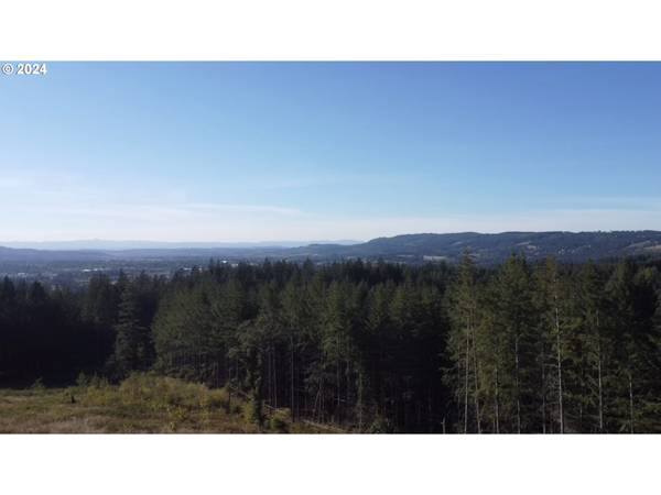 32510 NE Corral Creek RD, Newberg, OR 97132