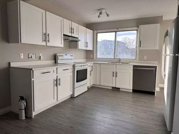 Fort Mcmurray, AB T9H 4R4,136 Wylie PL